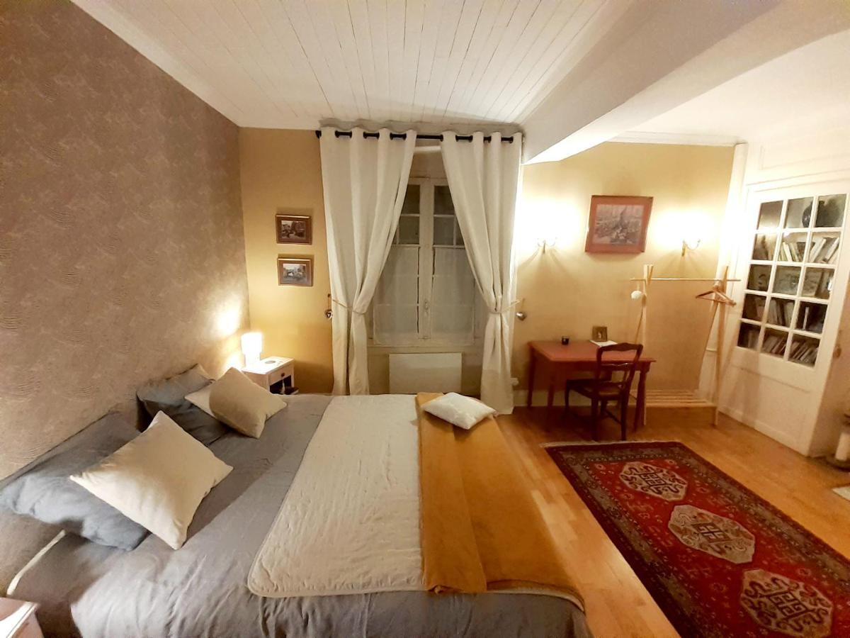 Manoir Tregont Mab Bed & Breakfast Quimper Exterior photo